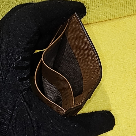 PRADA SAFFIANO CARD/ID WALLET - Picture 4 of 8